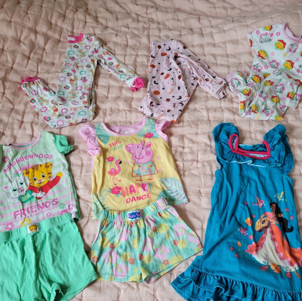 Girls lot of pajamas